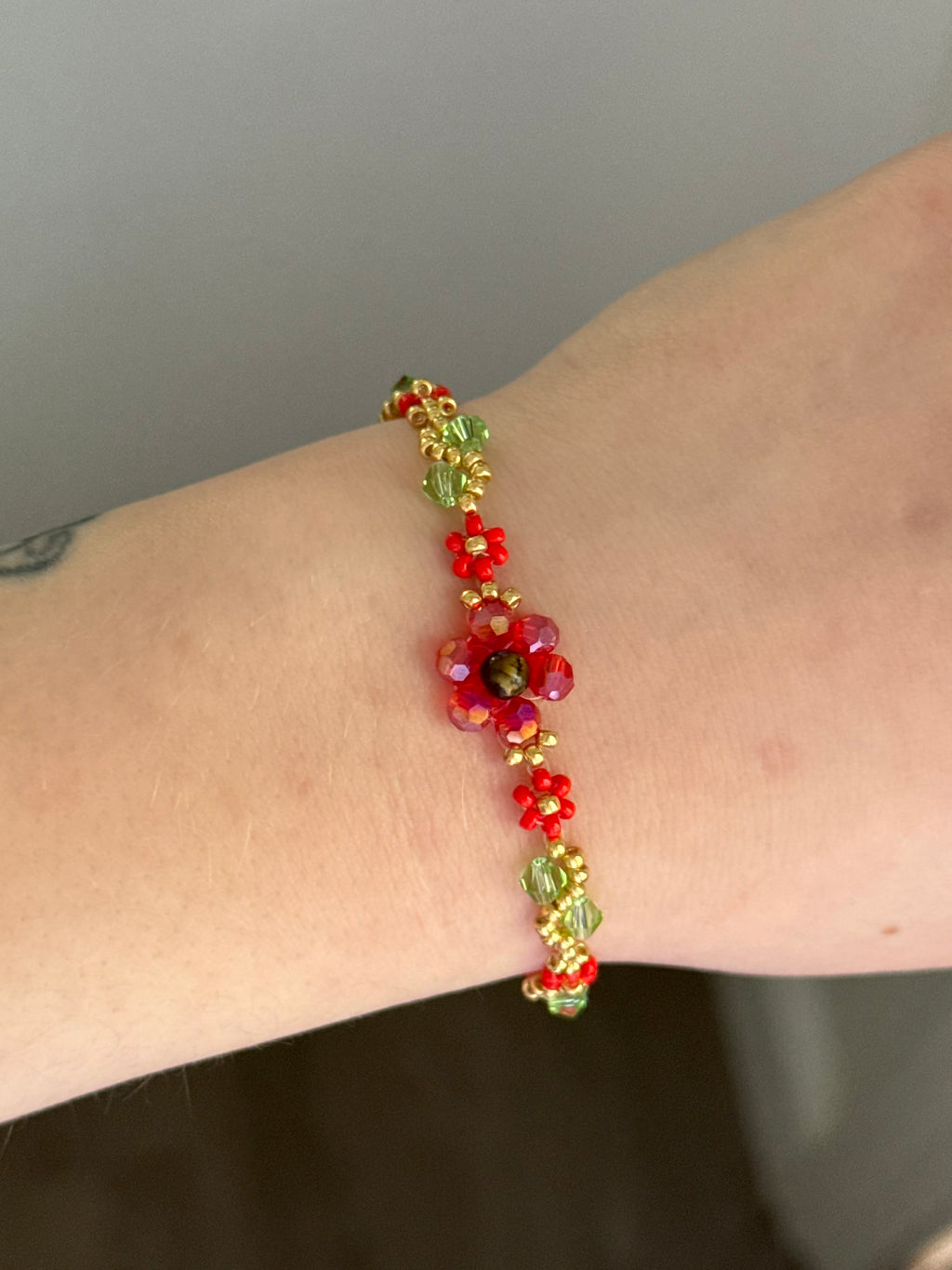 Poppy August birthstone bracelet