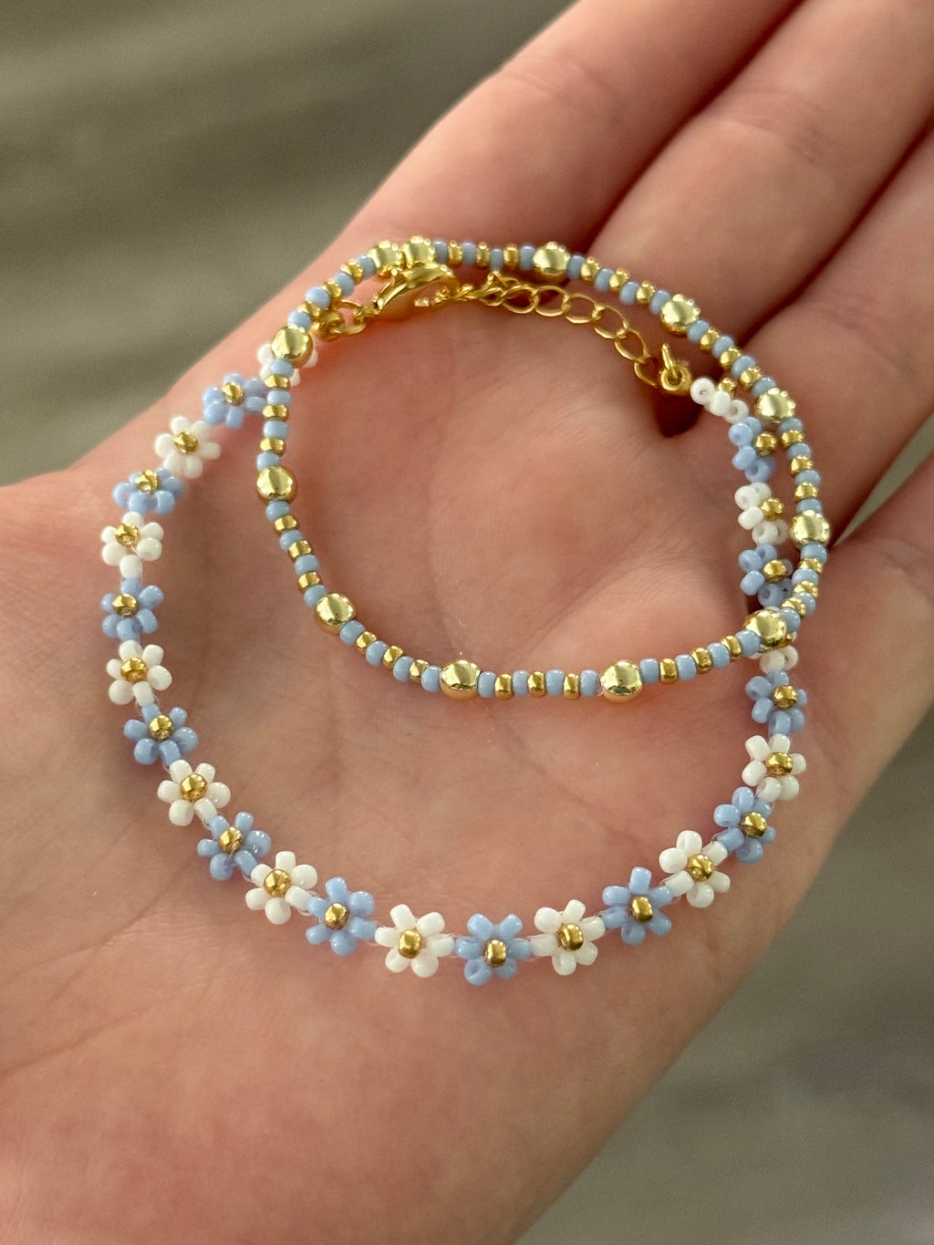 Sky blue daisy stack