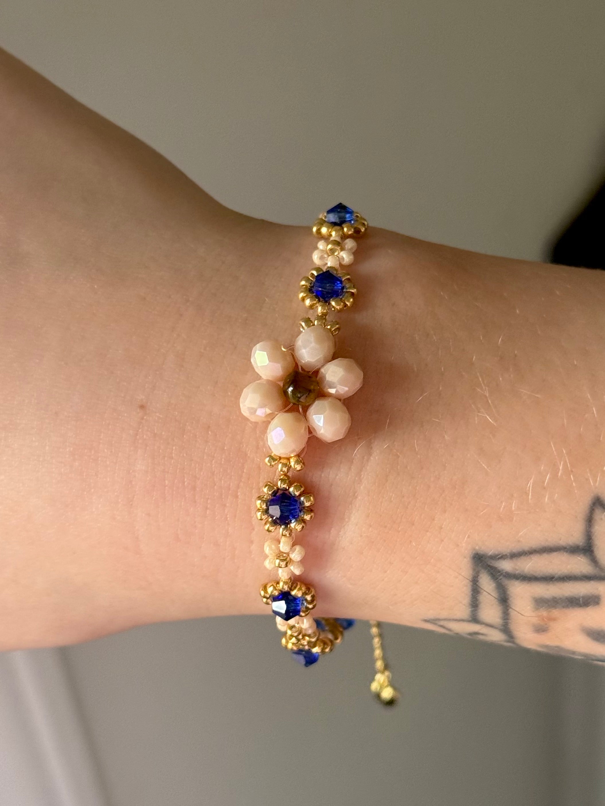 Nila September blue sapphire birthstone bracelet